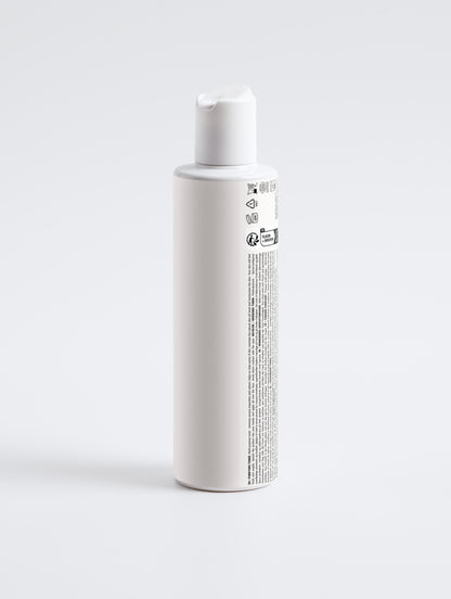Purifying Toner Lumi